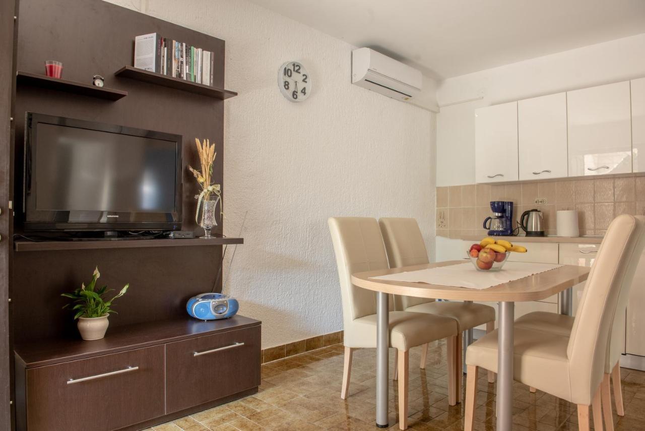 Appartement Apartman Bozica à Vir Extérieur photo